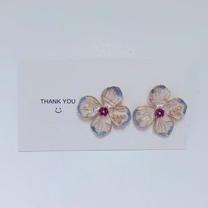 🌸New Beautiful Flower Petals Earrings